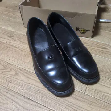 닥터마틴 태슬 로퍼 24cm 하자품