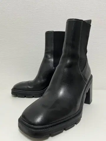 컨디션 최상 ZARA 청키힐 사이드고어 부츠 36 블랙