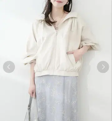 후드 부착 숏 마운틴 파카 natural couture