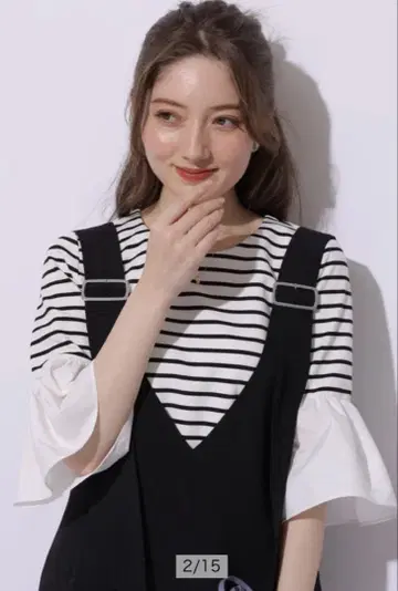 [ 사이즈 2 ] Apuweiserriche 펄 넥 벨 슬리브 티셔츠