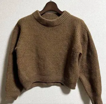 unfil 브리티시 울 실크 블렌드 니트 크루넥 니트