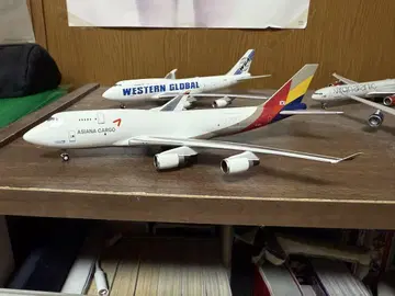 NG Models Asiana Cargo 1/400