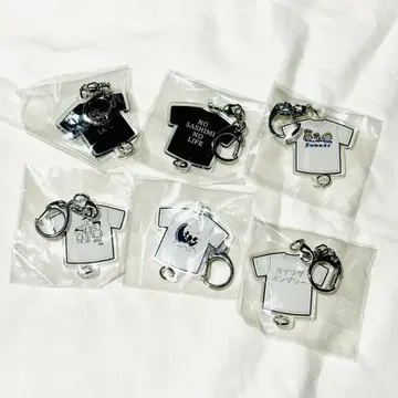 고리파라 견문록 T셔츠형 이어지는 아크릴 키링 6종