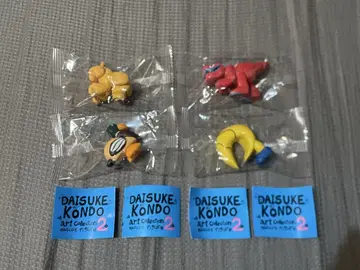 DAISUKE KONDO 아트 컬렉션 마스코트 피규어 2 세트