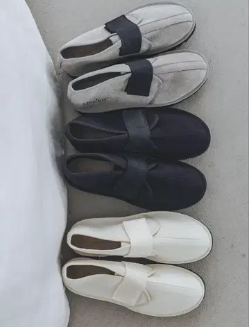 HYKE x Marbot BELT SHOES
