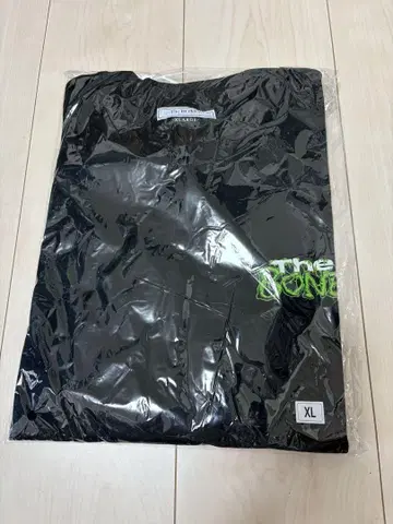 The BONEZ Glow Tee XL