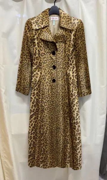 매직 키스 레오파드 무늬 A라인 롱 코트