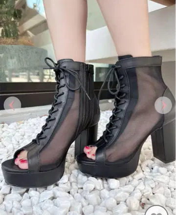 메쉬 오픈토 부츠 블랙