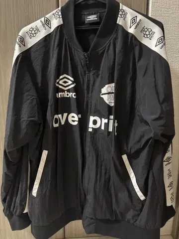 Umbro 블랙 나일론 자켓