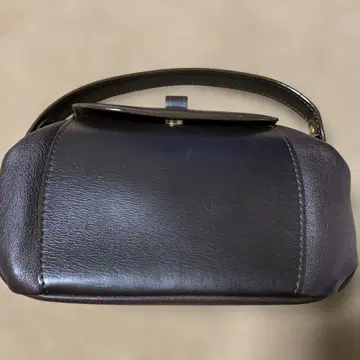 카반 이타가키 다크 브라운 가죽 핸드백