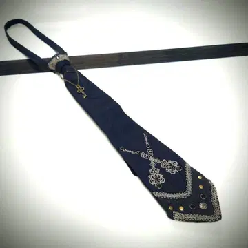 OzzOn Ozzangelo 열쇠 모티브 넥타이