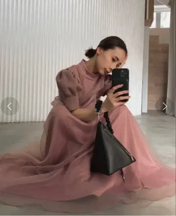 쉬폰 반팔 플레어 원피스 핑크