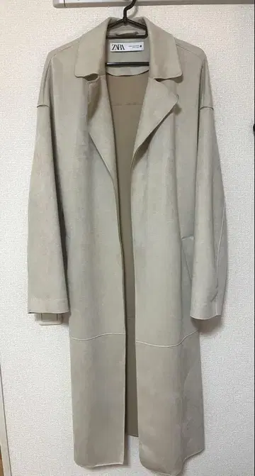 ZARA 베이지 롱 코트 M 사이즈