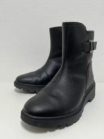 컨디션 최상 Clarks 숏부츠 사이드 지퍼 가죽 22cm 블랙