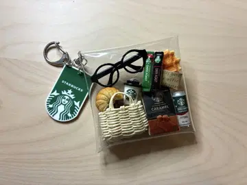 가챠 파우치 도넛과 카고백 스벅