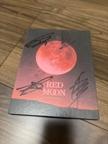 RED MOON 사인 포함 CD & 사진집