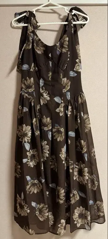 Herlipto Sunflower-Printed Midi Dress M