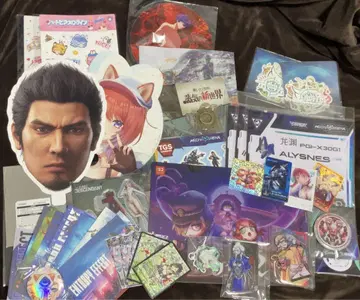 TGS2025 게임 관련 굿즈 묶음 판매 용과 같이 아크릴 스탠드