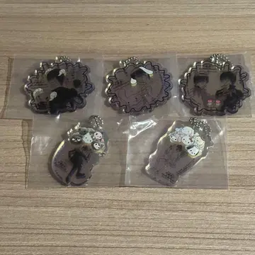 이토 준지 x 산리오 캐릭터즈 블랙 의류의 미소년 컴플리트 세트
