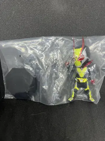 1등 경품 가면라이더 제로원 제로투 SD 피규어