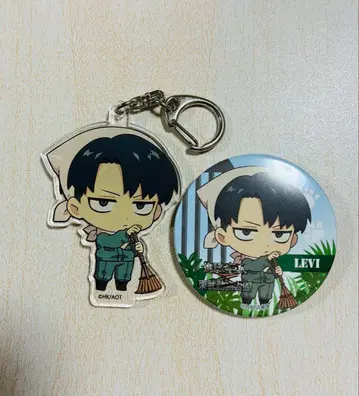 진격의 거인 동부 동물원 캔뱃지 아크릴 키링 리바이 사육사 ver