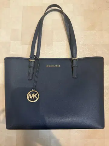 MICHAEL KORS A4 토트백