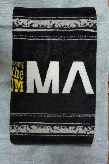 MAZZEL 팬미 타월 Play at the MUZEUM