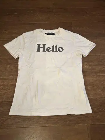 MADISONBLUE Hello 프린트 반팔 T셔츠