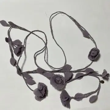 패브릭 소재 꽃 목걸이 액세서리