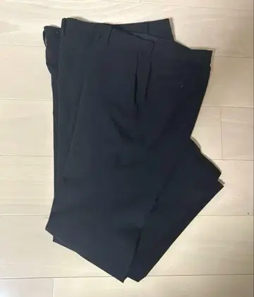 유니클로 감동 팬츠 블랙 2개 세트