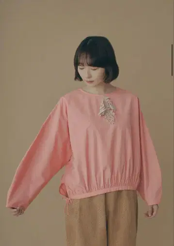 미나 페르호넨 블라우스 25-26aw