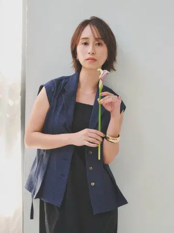 데님 라이크 테일러드 턱 베스트 STRATA
