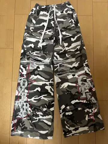 RYE CHASIN Bootleg Camo Cargo Pants