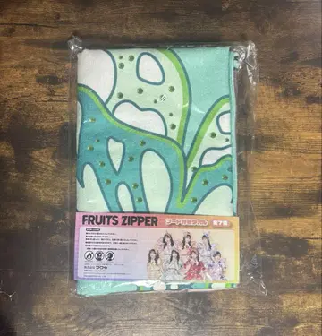 GiGO FRUITS ZIPPER 사쿠라이 유이 후드 부착 타월
