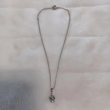 왕관 목걸이