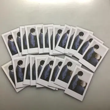 이레이스 파랑조 실사 폴라로이드