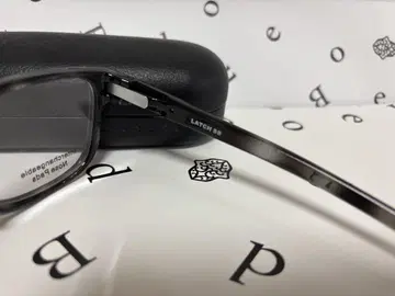 OAKLEY LATCH 스퀘어