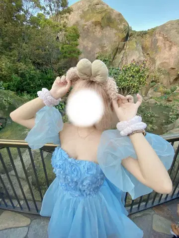 스카이블루 오프숄더 미니 원피스
