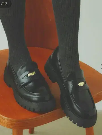 코인 로퍼 고베 레터스 통굽 로퍼 완판 아이템