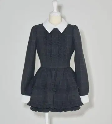 pium 피 프릴 리본 카라 부착 셋업 블랙 체크