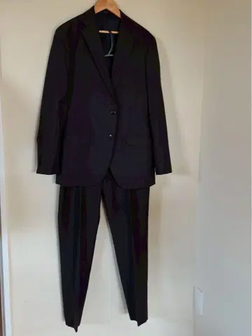 블랙 캐주얼 수트 자켓과 팬츠 세트