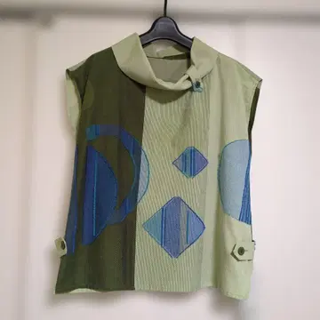 기하학 패턴 슬리브리스