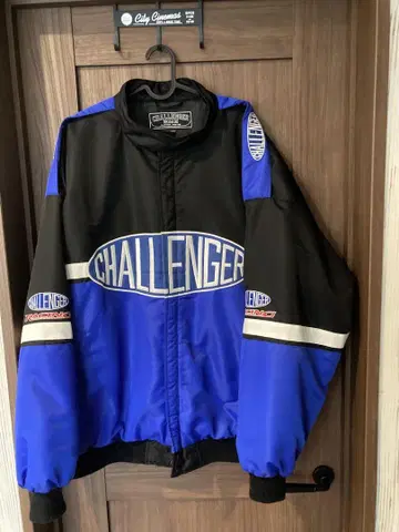 챌린저 CHALLENGER 나일론 자켓 블랙/블루