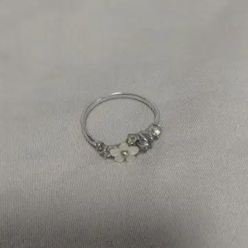 사만다 티아라 Samantha Tiara 펜타스 플라워 반지