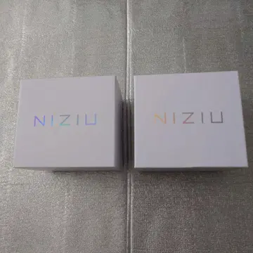 NiziU LIGHT STRAP 2개 세트