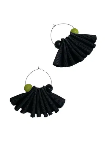 marb 플리츠 후프 귀걸이 (양쪽 귀용)