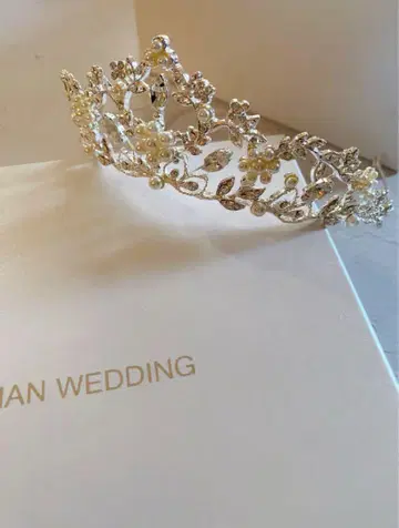 ANNAN WEDDING 인기 No. 1 티아라 TLM330