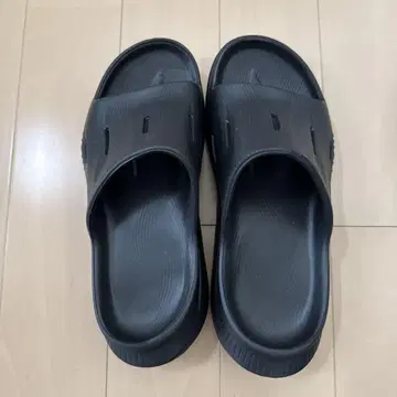 호카오네오네 리커버리 슬라이드 3