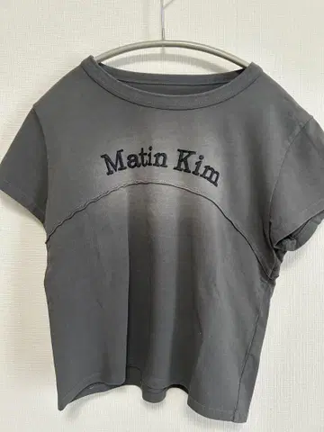 Matin Kim 자수 그레이 T셔츠 S 사이즈