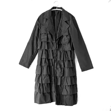 [ Otto 오토 ] 코트 티어드 프릴 롱 코트 블랙